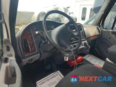 Zdjęcie 8 z 12 samochodu: 2019 FREIGHTLINER M2 106 MEDIUM DUTY VIN:3ALACXFC6KDKC9752 - miniatura