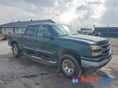 Czwarte zdjęcie samochodu z boku: 2006 CHEVROLET SILVERADO K1500 VIN:2GCEK13V361209324 - miniatura