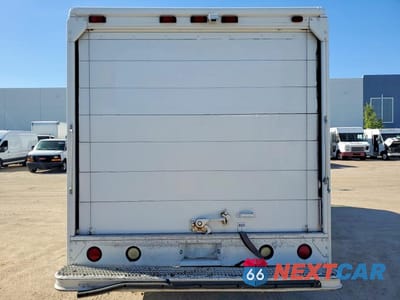 Zdjęcie 6 z 12 samochodu: 2003 FORD E450 DELIVERY TRUCK VIN:1FCLE49L93HB23269 - miniatura