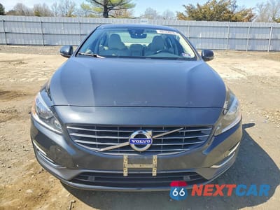 Piąte zdjęcie samochodu w środku: 2015 VOLVO S60 PREMIER VIN:YV1612TK8F2355053 - miniatura
