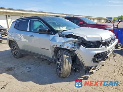 Czwarte zdjęcie samochodu z boku: 2025 JEEP COMPASS LIMITED VIN:3C4NJDCN9ST561157 - miniatura