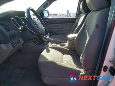 Zdjęcie 7 z 12 samochodu: 2011 TOYOTA TACOMA ACCESS CAB VIN:5TFTX4CN4BX008815 - miniatura