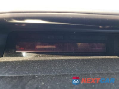 Zdjęcie 9 z 12 samochodu: 2013 TOYOTA PRIUS V TWO VIN:JTDZN3EU7D3187988 - miniatura