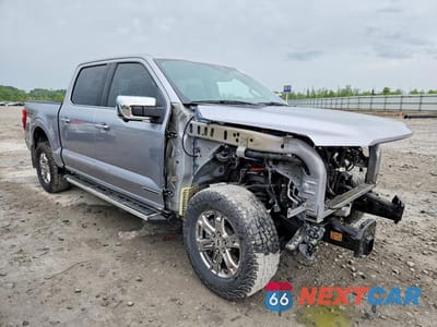 Czwarte zdjęcie samochodu z boku: 2022 FORD F150 SUPERCREW VIN:1FTFW1ED4NFA48728 - miniatura