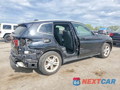 Trzecie zdjęcie samochodu z tyłu: 2019 BMW X3 SDRIVE30I VIN:5UXTR7C59KLR49842 - miniatura