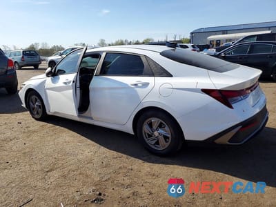 Drugie zdjęcie samochodu z przodu: 2025 HYUNDAI ELANTRA SE VIN:KMHLL4DG1SU936154 - miniatura