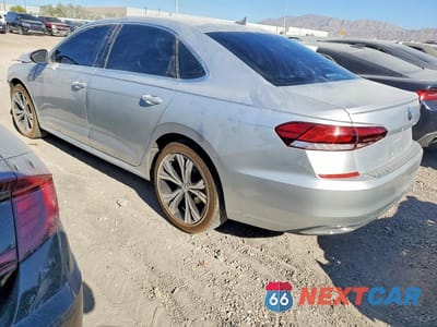 Drugie zdjęcie samochodu z przodu: 2021 VOLKSWAGEN PASSAT SE VIN:1VWSA7A30MC002808 - miniatura