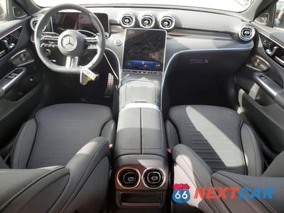 Zdjęcie 8 z 13 samochodu: 2025 MERCEDES-BENZ C 300 4MATIC VIN:W1KAF4HB9SR281719 - miniatura