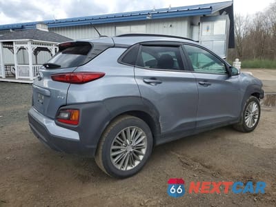 Trzecie zdjęcie samochodu z tyłu: 2018 HYUNDAI KONA SEL VIN:KM8K6CAA9JU149982 - miniatura
