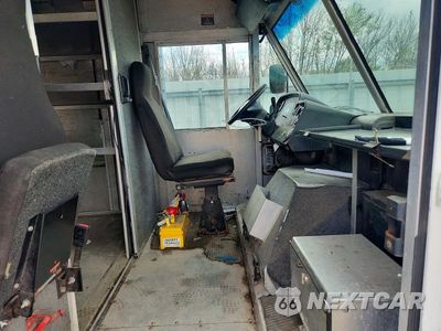 Zdjęcie 7 z 12 samochodu: 2014 FORD E450 - DELIVERY TRUCK VIN:1FC3E4KL4EDA66886 - miniatura