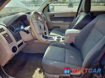 Zdjęcie 7 z 13 samochodu: 2009 FORD ESCAPE XLT VIN:1FMCU03G79KC03099 - miniatura