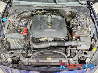 Zdjęcie 11 z 12 samochodu: 2017 JAGUAR XE VIN:SAJAR4BG9HA972795 - miniatura