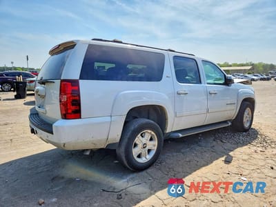 Trzecie zdjęcie samochodu z tyłu: 2014 CHEVROLET SUBURBAN K1500 LT VIN:1GNSKJE74ER217768 - miniatura