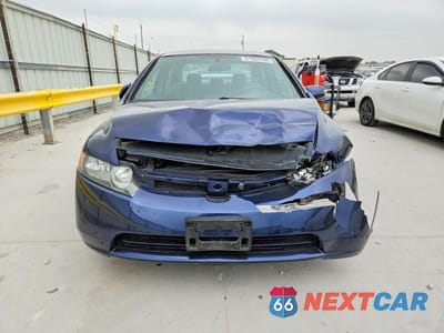 Piąte zdjęcie samochodu w środku: 2008 HONDA CIVIC LX VIN:2HGFA16598H512087 - miniatura