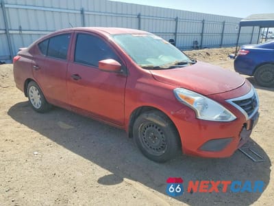 Czwarte zdjęcie samochodu z boku: 2017 NISS VERSA VIN:3N1CN7AP6HL863955 - miniatura