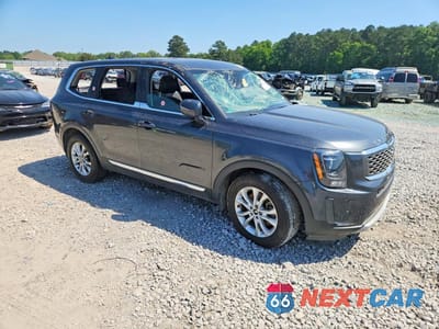 Czwarte zdjęcie samochodu z boku: 2021 KIA TELLURIDE LX VIN:5XYP2DHC2MG106108 - miniatura
