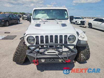 Piąte zdjęcie samochodu w środku: 2021 JEEP GLADIATOR RUBICON VIN:1C6JJTBG8ML559045 - miniatura