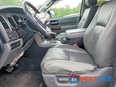 Zdjęcie 7 z 13 samochodu: 2015 TOYOTA SEQUOIA PLATINUM VIN:5TDDW5G14FS117453 - miniatura