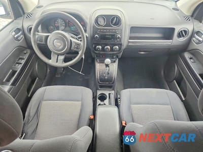 Zdjęcie 8 z 12 samochodu: 2011 JEEP COMPASS SPORT VIN:1J4NF1FB1BD163958 - miniatura
