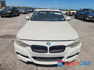 Piąte zdjęcie samochodu w środku: 2015 BMW 335 I VIN:WBA3A9C51FF686624 - miniatura