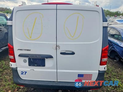 Zdjęcie 6 z 13 samochodu: 2017 MERCEDES-BENZ METRIS VIN:WD3PG2EA7H3208162 - miniatura