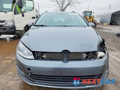 Piąte zdjęcie samochodu w środku: 2017 VOLKSWAGEN GOLF SPORTWAGEN S VIN:3VWC17AU4HM533169 - miniatura