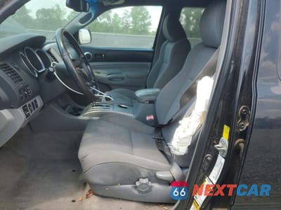 Zdjęcie 7 z 12 samochodu: 2010 TOYOTA TACOMA DOUBLE CAB VIN:3TMMU4FN3AM018278 - miniatura