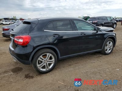 Trzecie zdjęcie samochodu z tyłu: 2016 MERCEDES-BENZ GLA 250 VIN:WDCTG4EB6GJ218856 - miniatura