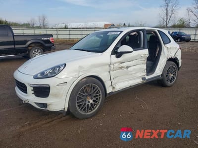 2017 PORSCHE CAYENNE WP1AA2A25HKA86174 - główne zdjęcie licytacji z USA - miniatura