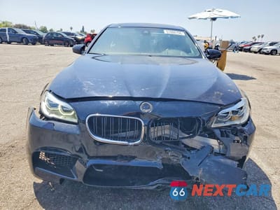 Piąte zdjęcie samochodu w środku: 2016 BMW M5 VIN:WBSFV9C52GD595744 - miniatura