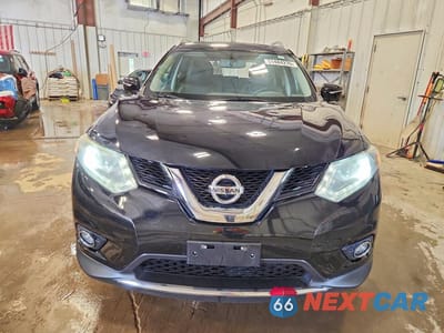 Piąte zdjęcie samochodu w środku: 2015 NISSAN ROGUE SL VIN:5N1AT2MV9FC825986 - miniatura
