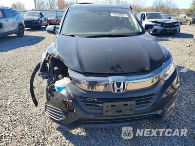 Piąte zdjęcie samochodu w środku: 2019 HONDA HR-V LX VIN:3CZRU6H38KG724329 - miniatura