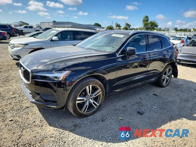 2021 VOLVO XC60 T5 MOMENTUM YV4102RKXM1851501 - główne zdjęcie licytacji z USA - miniatura