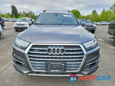 Piąte zdjęcie samochodu w środku: 2018 AUDI Q7 PREMIUM PLUS VIN:WA1LAAF77JD034235 - miniatura
