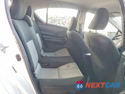 Zdjęcie 10 z 13 samochodu: 2017 TOYOTA PRIUS C THREE VIN:JTDKDTB31H1593024 - miniatura