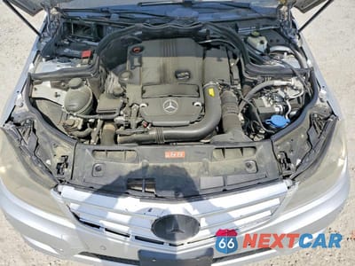 Zdjęcie 11 z 12 samochodu: 2013 MERCEDES-BENZ C 250 VIN:WDDGF4HB1DR273790 - miniatura