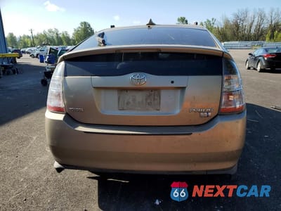 Zdjęcie 6 z 13 samochodu: 2005 TOYOTA PRIUS BASE VIN:JTDKB20U853094510 - miniatura