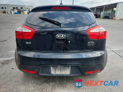 Zdjęcie 6 z 13 samochodu: 2015 KIA RIO LX VIN:KNADM5A30F6518169 - miniatura