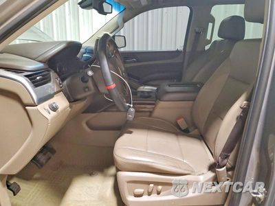 Zdjęcie 7 z 13 samochodu: 2017 CHEVROLET TAHOE C1500 LT VIN:1GNSCBKC3HR321922 - miniatura