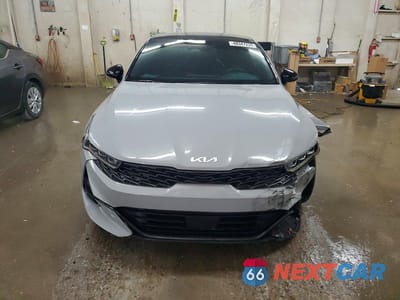 Piąte zdjęcie samochodu w środku: 2022 KIA K5 GT-LINE VIN:5XXG64J20NG128829 - miniatura