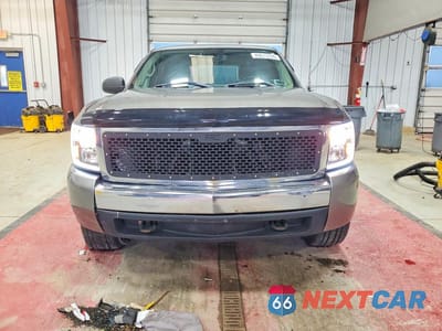 Piąte zdjęcie samochodu w środku: 2008 CHEVROLET SILVERADO K1500 VIN:2GCEK13C681109803 - miniatura