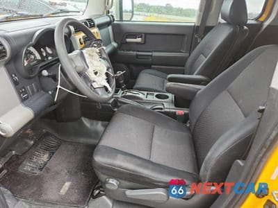 Zdjęcie 7 z 14 samochodu: 2007 TOYOTA FJ CRUISER BASE VIN:JTEZU11F770002211 - miniatura
