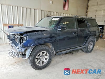 2016 TOYOTA 4RUNNER TRAIL PREMIUM JTEBU5JR0G5276940 - główne zdjęcie licytacji z USA - miniatura