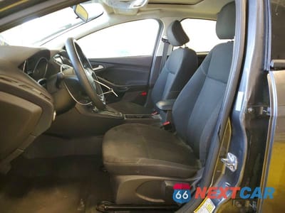 Zdjęcie 7 z 13 samochodu: 2017 FORD FOCUS SEL VIN:1FADP3M27HL265248 - miniatura