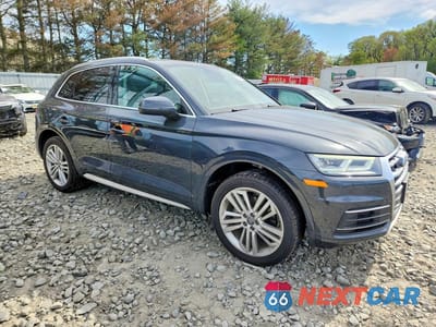 Czwarte zdjęcie samochodu z boku: 2020 AUDI Q5 PREMIUM PLUS VIN:WA1BNAFY7L2018687 - miniatura