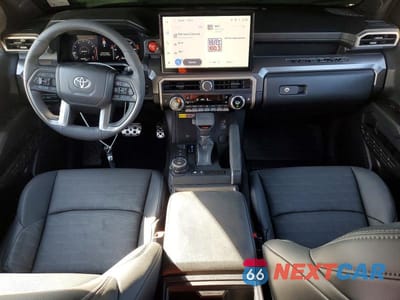 Zdjęcie 8 z 12 samochodu: 2025 TOYOTA TACOMA TRD SPORT VIN:3TMLB5JN4SM144777 - miniatura