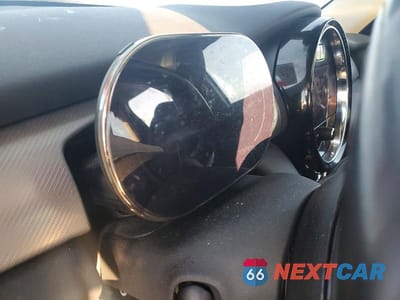 Zdjęcie 9 z 12 samochodu: 2024 MINI COOPER S VIN:WMW53DK05R2U64241 - miniatura