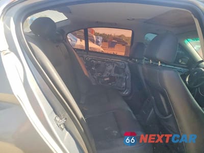 Zdjęcie 10 z 12 samochodu: 2006 BMW 330 I VIN:WBAVB33506KR77495 - miniatura