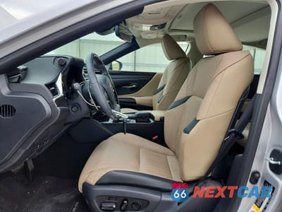 Zdjęcie 7 z 12 samochodu: 2019 LEXUS ES 350 VIN:58ABZ1B12KU045824 - miniatura