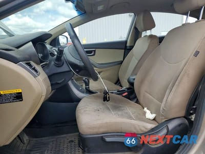 Zdjęcie 7 z 12 samochodu: 2016 HYUNDAI ELANTRA SE VIN:5NPDH4AE0GH686288 - miniatura
